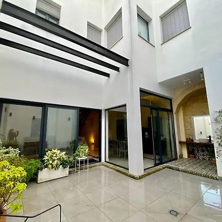 Preciosa Casa Centro Historico Jerez, Parking Privado+ Wi-fi * 赫雷斯